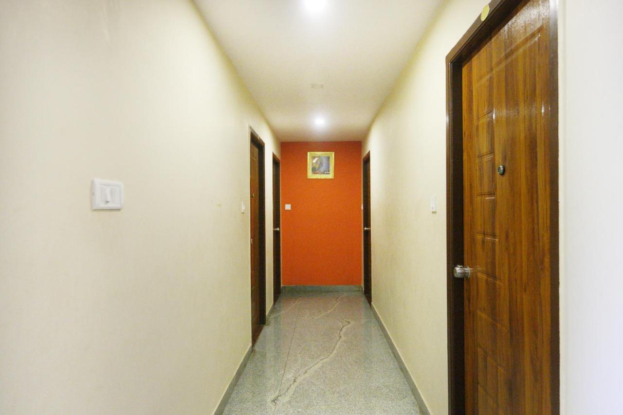 Hotel Oyo 7224 Krishna Prasad Čennai Exteriér fotografie